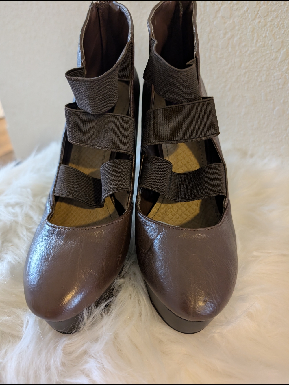 Brown Women's Strappy Platform Heels